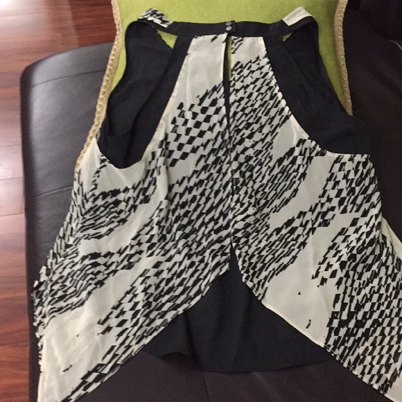 Brand new with tags! Ladies DKNY cute top! - Picture 5 of 8